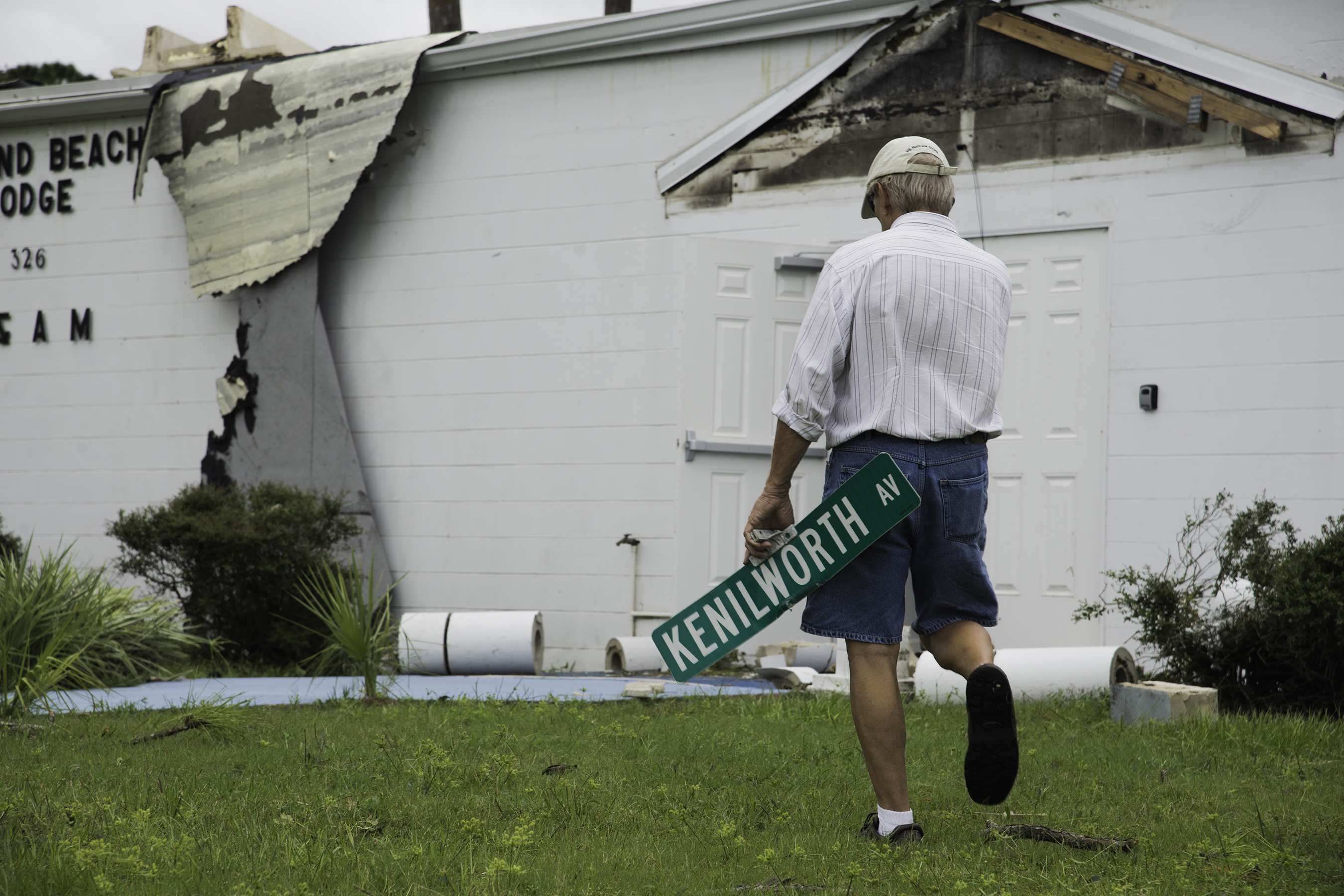 Hurrican Centerspread